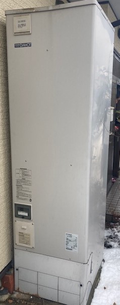 滋賀県彦根市 Y様 三菱電機エコキュート SRT-W465 460L角型フルオート 交換工事 交換前