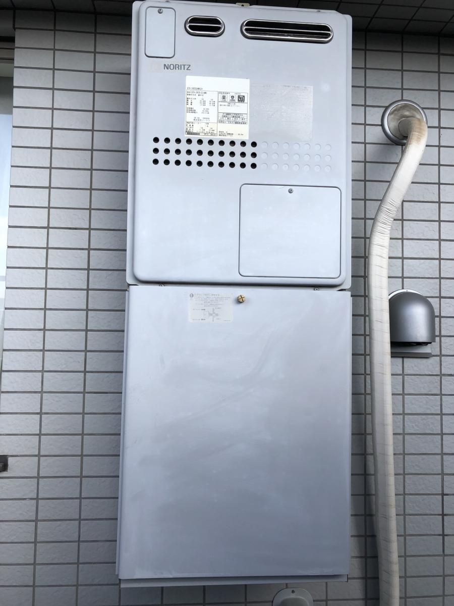 東京都多摩市 S様 都市ガス ノーリツエコジョーズ GTH-C2459AW3H-1 BL 24号フルオート給湯暖房給湯器 給湯暖房給湯器 交換工事 交換前