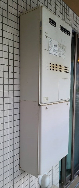 神奈川県川崎市高津区 Ｍ様 都市ガス ノーリツエコジョーズ GTH-C2460AW3H-1 BL 24号（フルオート）給湯暖房給湯器 交換工事 交換前