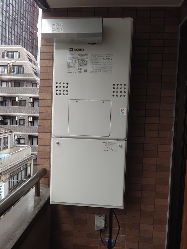東京都千代田区 Y様 都市ガス ノーリツエコジョーズ 	GTH-C2460AW3H-1 BL 24号（フルオート）給湯暖房給湯器 交換工事 交換後