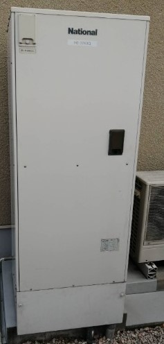 愛媛県稲沢市 N様 パナソニックエコキュート HE-J37KQS 370L薄型フルオート 交換工事 交換前