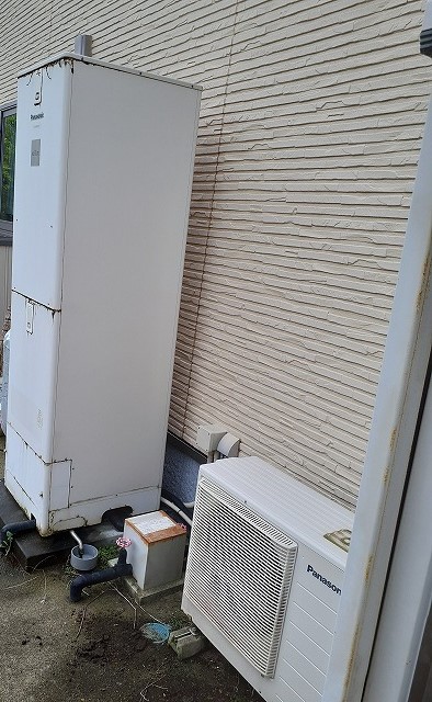 静岡県賀茂郡 K様 コロナエコキュート CHP-37AY5 角型 370L フルオート (高圧力型) 交換工事 交換前