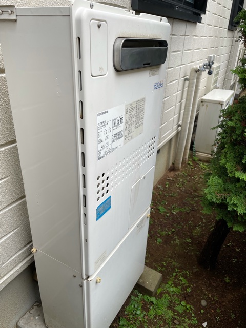千葉県松戸市 N様 都市ガス ノーリツエコジョーズ 	GTH-C2460AW3H-1 BL 24号（フルオート）給湯暖房給湯器 交換工事 交換前