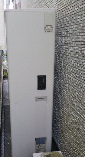 神奈川県海老名市 K様 ダイキンエコキュート EQ37WFTV  薄型 370L フルオート 交換工事 交換前