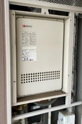 千葉県印西市 K様 都市ガス ノーリツ給湯器 GT-2460SAWX-H-2 BL 24号オート追焚付給湯器 交換工事 交換前