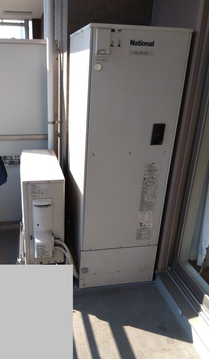 東京都多摩市 T様 コロナエコキュート CHP-S30AZ1-12 300L角型フルオート 交換工事 交換前