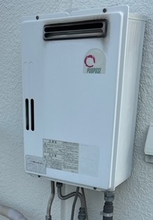 大阪府大阪市東成区  N様 都市ガス パロマ給湯器 PH-2426AW 24号オートストップ給湯専用給湯器 交換工事 交換前