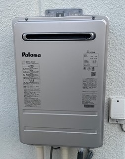 大阪府大阪市東成区  N様 都市ガス パロマ給湯器 PH-2426AW 24号オートストップ給湯専用給湯器 交換工事 交換後