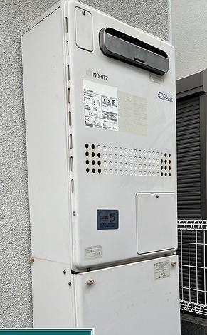 大阪府豊中市 K様 都市ガス ノーリツエコジョーズ GTH-C2460SAW3H-1 BL 24号シンプル（オート）給湯暖房給湯器 交換工事 交換前