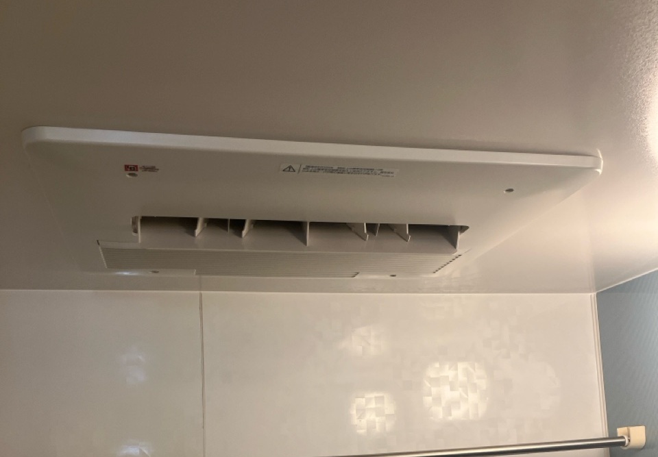 大阪府大阪市此花区 K様 ノーリツ 温水式浴室暖房換気乾燥機（天井カセット形・標準タイプ） BDV-4106AUKNC-J3-BL 交換工事 交換後