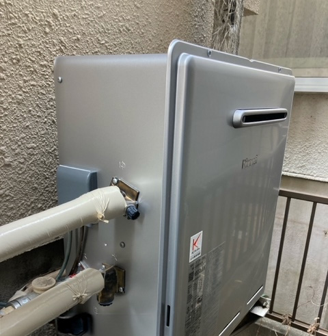 横浜市保土ケ谷区 H様 リンナイ給湯器 RUF-E2405SAG(B) 24号オート追焚付給湯器（エコジョーズ） 交換工事 交換後