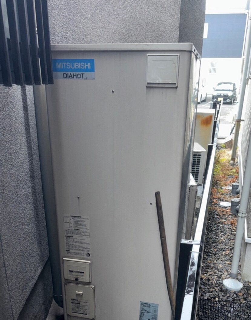 大阪市鶴見区 N様 ダイキン エコキュート EQN46YFV  角型/フルオート/高圧給湯225kPa 交換工事 交換前