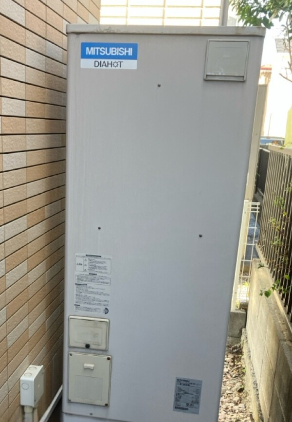 千葉県浦安市 O様 パナソニックエコキュートHE-S37LQS 角型 フルオート 交換工事 交換前