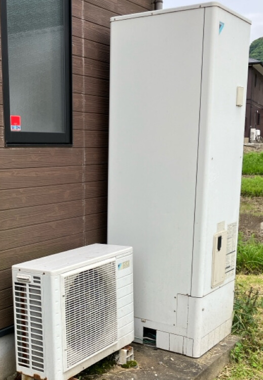 福岡県北九州市 M様  ダイキン エコキュート EQX46YFV 角型/フルオート/パワフル高圧330kPa/おゆぴかUV 交換工事 交換前