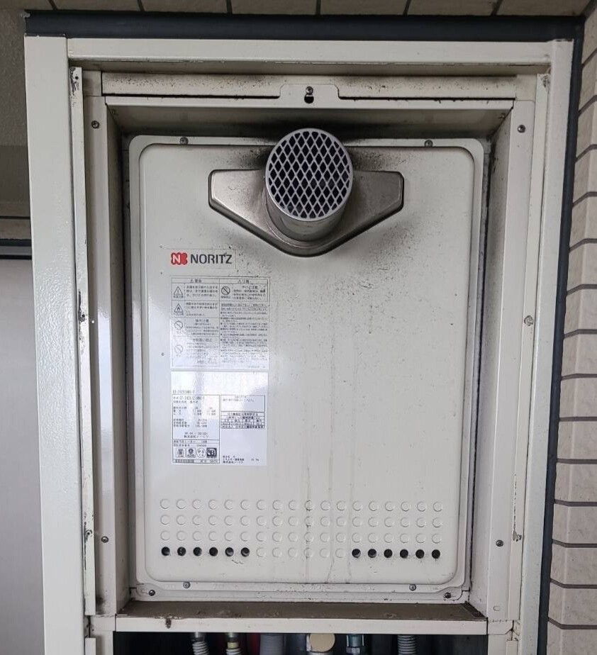 東京都足立区 O様 ノーリツ GT-2470AW-T BL  24号フルオート追焚付給湯器 交換工事 交換前