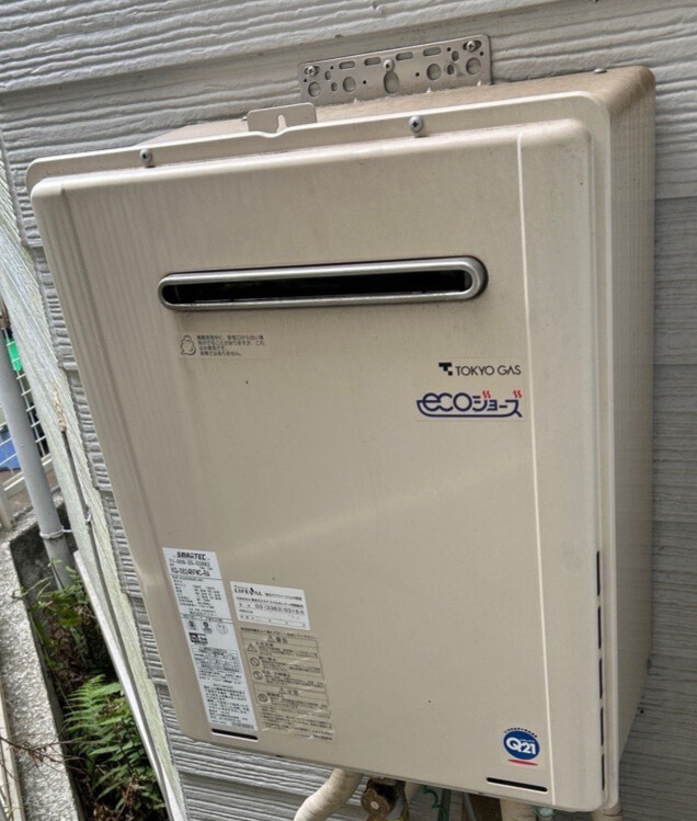 中野区 K様 リンナイ RUF-E240ESAW 24号オート追焚付給湯器(エコジョーズ)交換工事 交換前