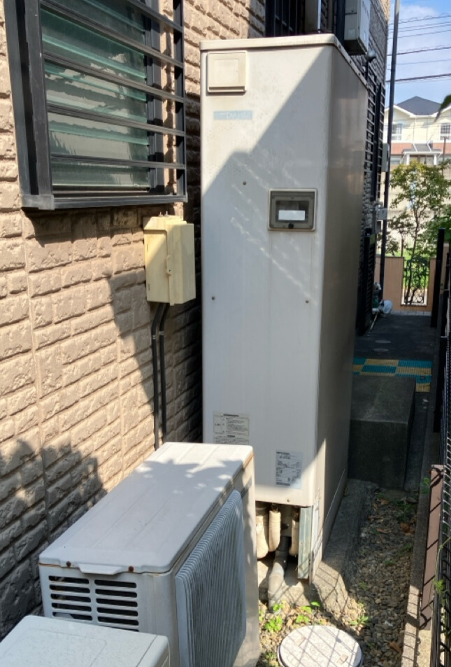 横浜市 O様 三菱電機 エコキュート SRT-S377UZ 薄型/フルオート/ハイパワー給湯290kPa 交換工事 交換前