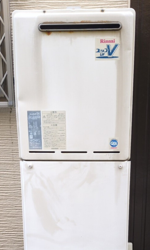 神奈川県川崎市 N様 リンナイ エコジョーズ RUF-UE240EAW 24号フルオート給湯器 交換工事 交換前