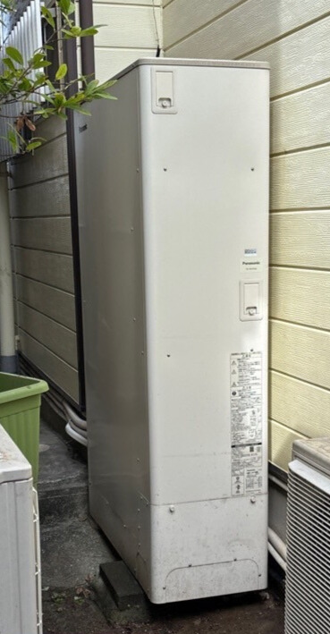 神戸市 T様 パナソニック エコキュート HE-H37LQS 薄型/フルオート/高圧力型170kPa 交換工事 交換前