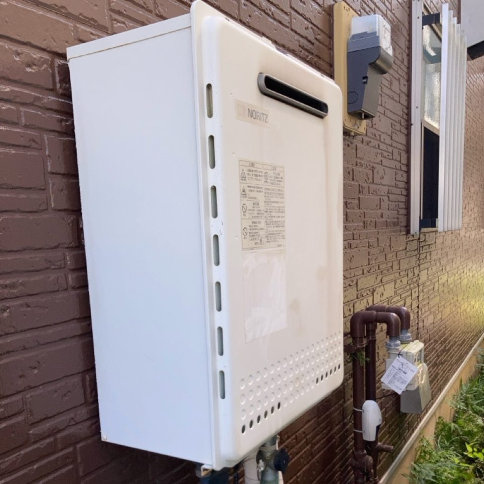 茨城県取手市 T様 ノーリツ GT-2070SAW BL 20号オート追焚付給湯器 交換工事 交換前