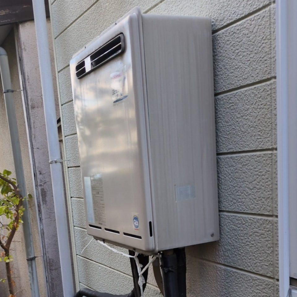 神奈川県横浜市 K様 パロマ FH-E2422SAWL 給湯器交換工事 交換前