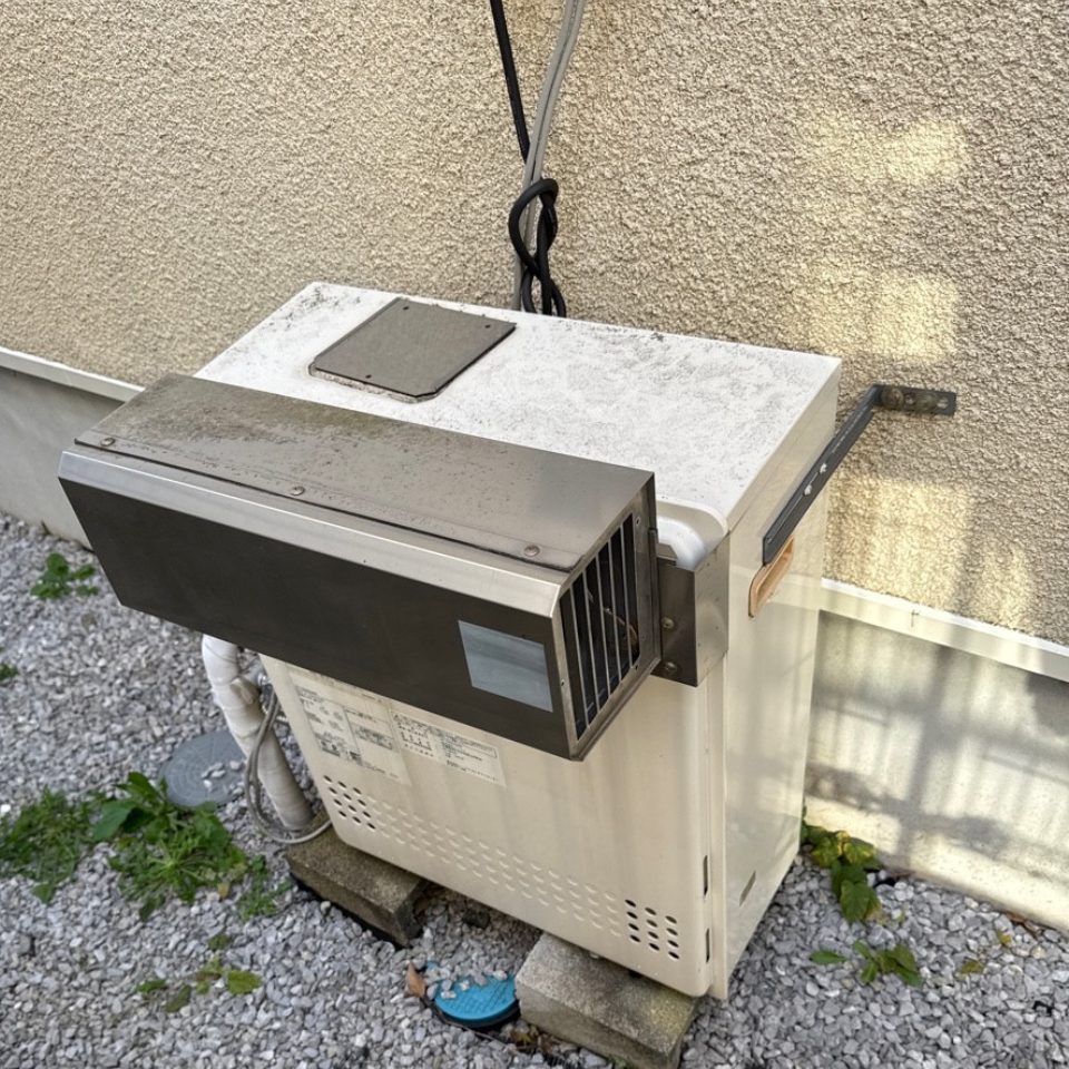 東京都小金井市 O様 ノーリツ GT-C2472SAR-1 BL 給湯器交換工事 交換前