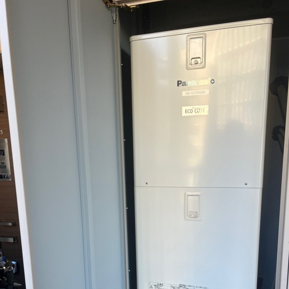 大阪府豊中市 H様 パナソニック HE-S37LQMS エコキュート交換工事 交換前