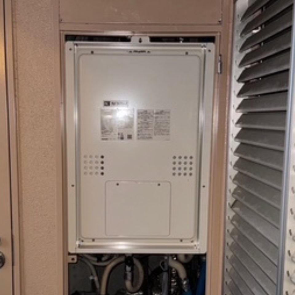 大阪府大阪市 F様 ノーリツ GTH-2454AW6H-H BL 給湯暖房給湯器交換工事 交換後