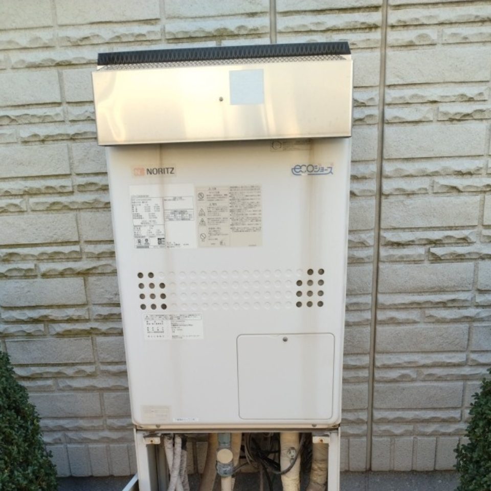 埼玉県越谷市 Y様 リンナイ RUFH-E2407AW2-3(A)  給湯器交換工事 交換前
