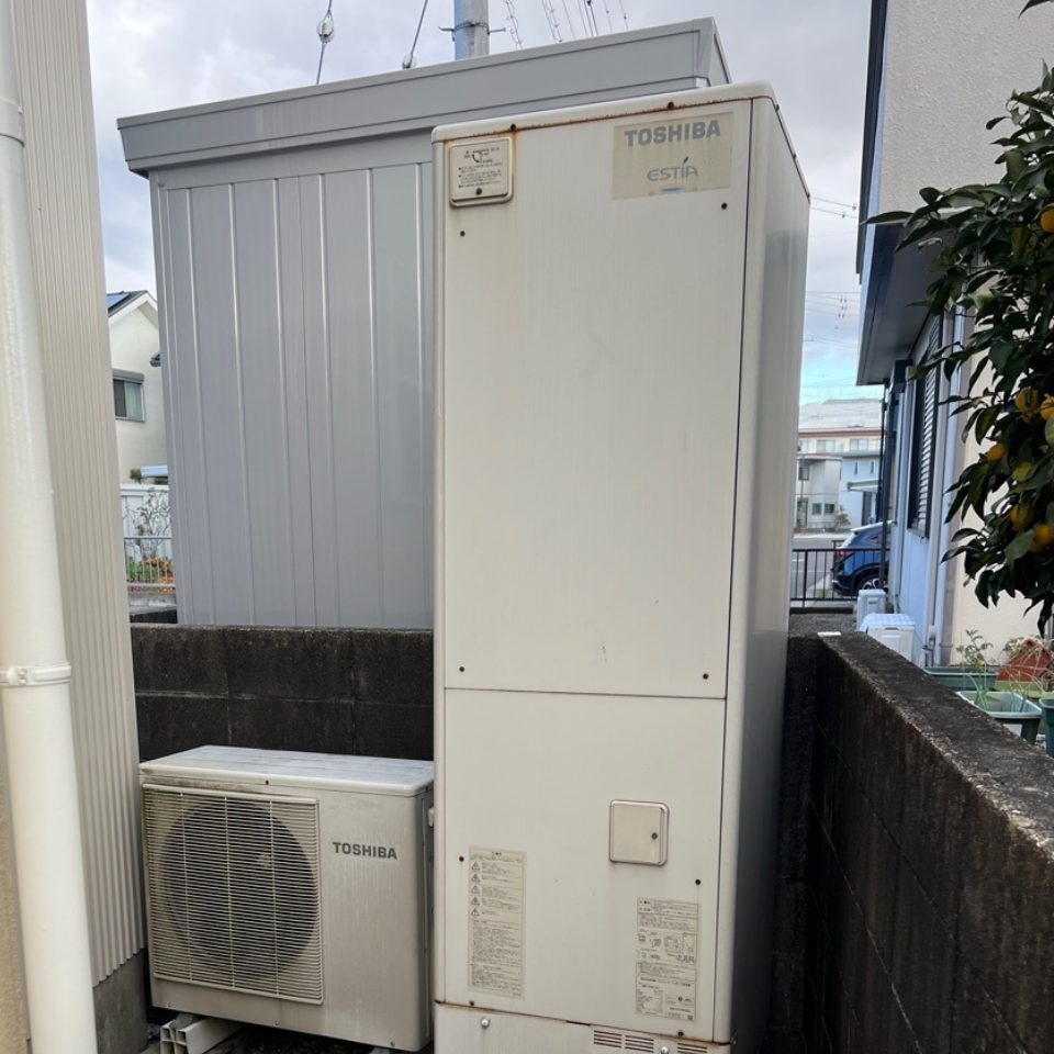 三重県鈴鹿市 H様 コロナ CHP-37AZ1 エコキュート交換工事 交換前