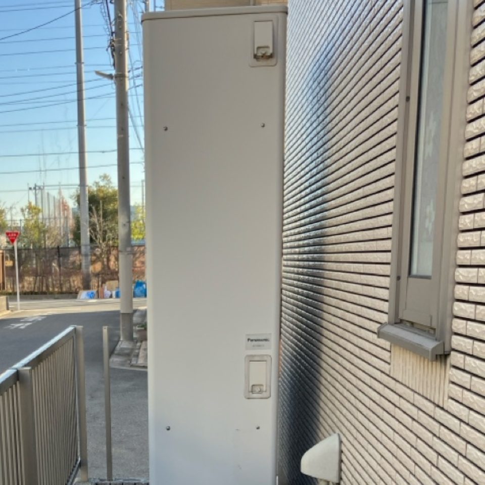 東京都足立区 F様 パナソニック HE-WU37LQS エコキュート交換工事 交換前